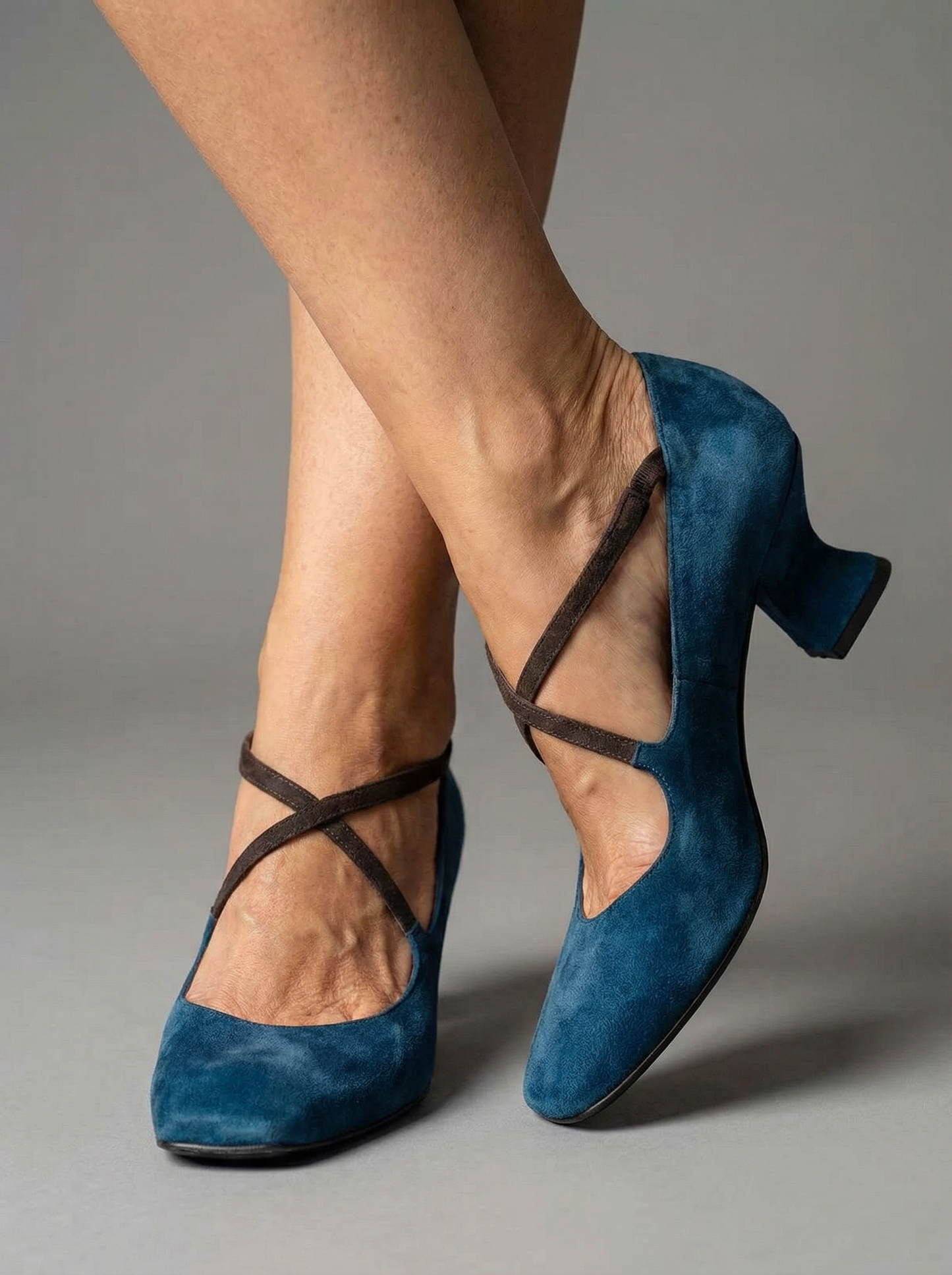Zaffiro Cross – tacón azul con ajuste suave